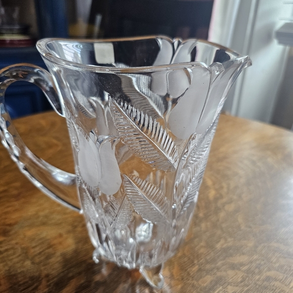 Fifth Avenue Crystal Etched Footed Pitcher 48 Ounces - Picture 8 of 8